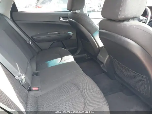 5XXGT4L32KG354994 2019 KIA OPTIMA - Image 8