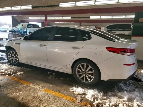 5XXGT4L32KG355773 2019 KIA OPTIMA - Image 2
