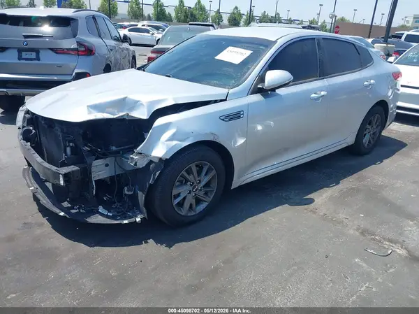 5XXGT4L32KG357720 2019 KIA OPTIMA - Image 2