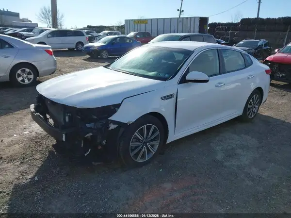 5XXGT4L32KG359435 2019 KIA OPTIMA - Image 2