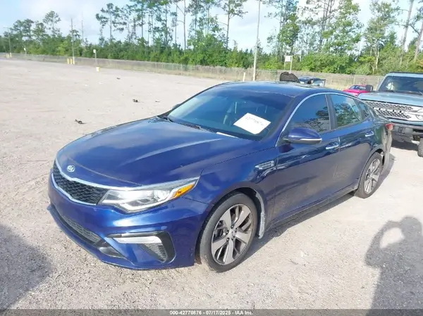 5XXGT4L32KG360200 2019 KIA OPTIMA - Image 2