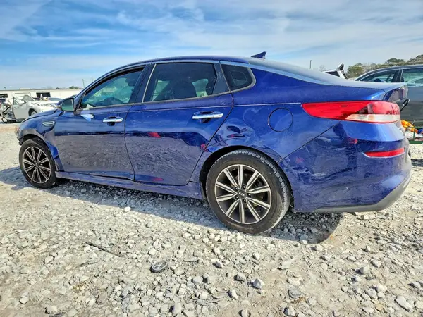 5XXGT4L32KG360679 2019 KIA OPTIMA - Image 2