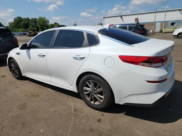 5XXGT4L32KG364389 2019 KIA OPTIMA - Image 2