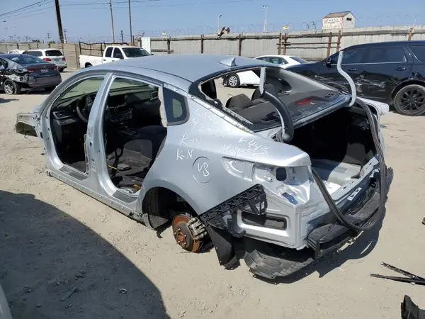5XXGT4L32KG369950 2019 KIA OPTIMA - Image 2