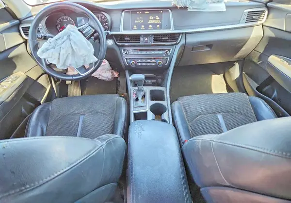5XXGT4L32KG374369 2019 KIA OPTIMA - Image 8