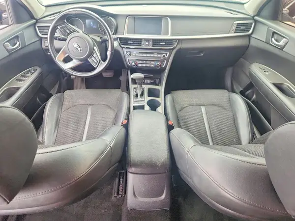 5XXGT4L32KG374467 2019 KIA OPTIMA - Image 8