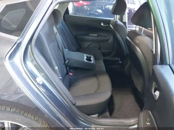 5XXGT4L32KG377451 2019 KIA OPTIMA - Image 8