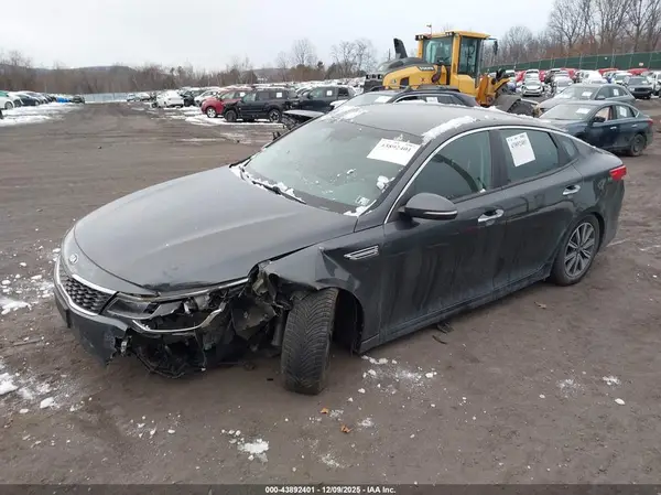 5XXGT4L32KG378079 2019 KIA OPTIMA - Image 2