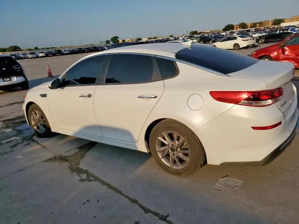 5XXGT4L32LG381842 2020 KIA OPTIMA - Image 2