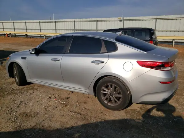 5XXGT4L32LG382635 2020 KIA OPTIMA - Image 2