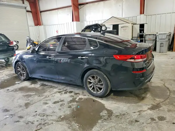5XXGT4L32LG383476 2020 KIA OPTIMA - Image 2