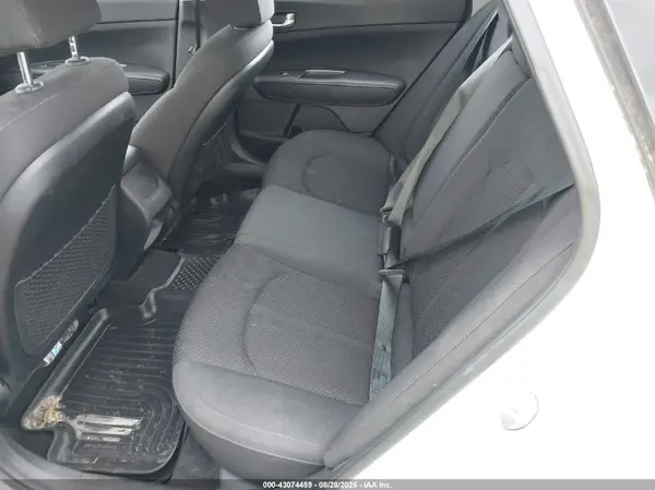 5XXGT4L32LG385065 2020 KIA OPTIMA - Image 8