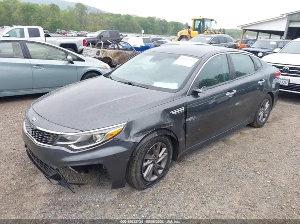 5XXGT4L32LG385101 2020 KIA OPTIMA - Image 2