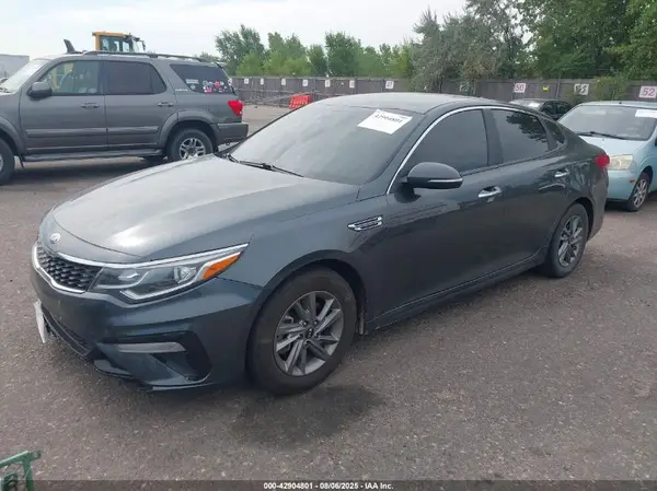 5XXGT4L32LG385471 2020 KIA OPTIMA - Image 2