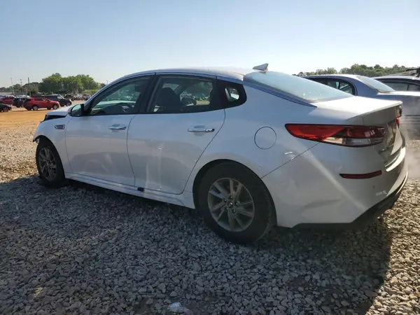 5XXGT4L32LG386166 2020 KIA OPTIMA - Image 2