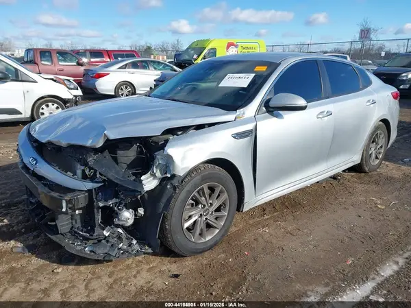 5XXGT4L32LG387771 2020 KIA OPTIMA - Image 2