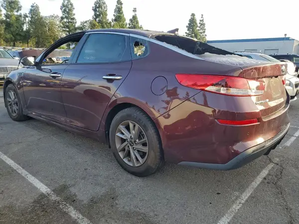 5XXGT4L32LG390301 2020 KIA OPTIMA - Image 2