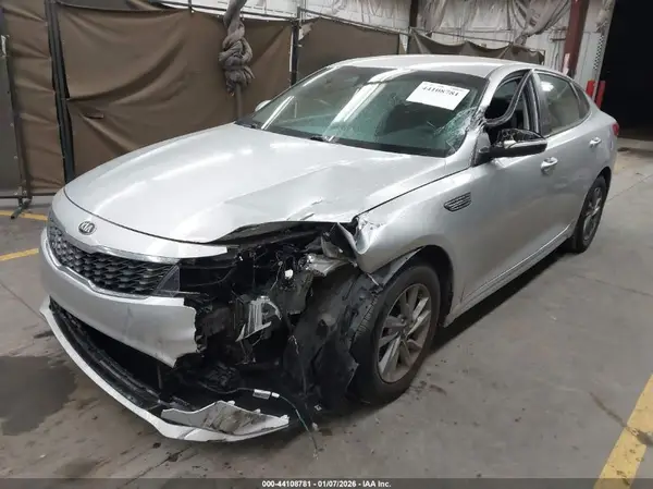 5XXGT4L32LG400373 2020 KIA OPTIMA - Image 2