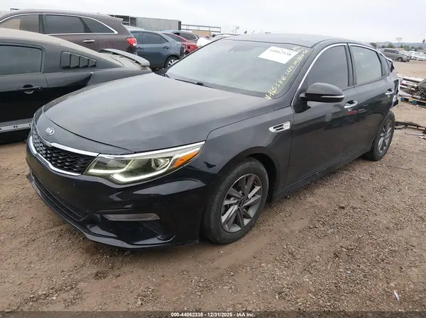 5XXGT4L32LG401653 2020 KIA OPTIMA - Image 2