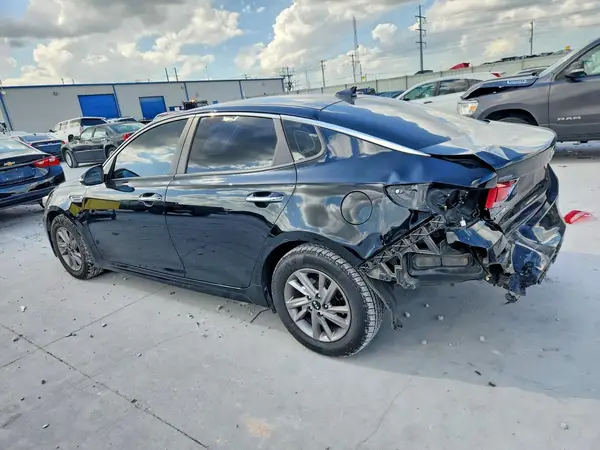 5XXGT4L32LG402639 2020 KIA OPTIMA - Image 2