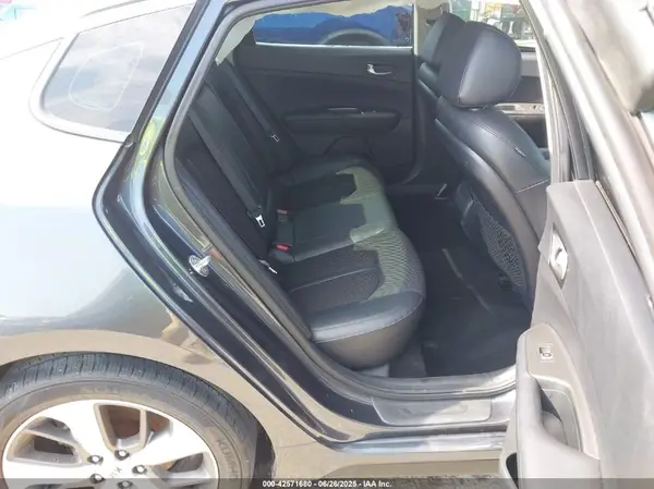 5XXGT4L32LG402947 2020 KIA OPTIMA - Image 8