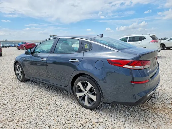 5XXGT4L32LG406819 2020 KIA OPTIMA - Image 2