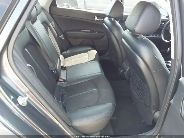 5XXGT4L32LG409400 2020 KIA OPTIMA - Image 8