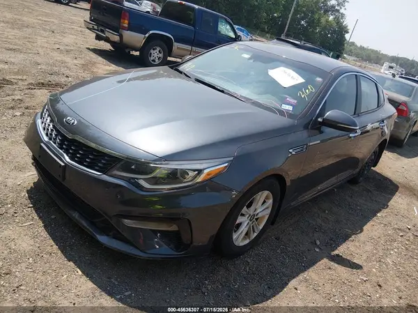5XXGT4L32LG409557 2020 KIA OPTIMA - Image 2
