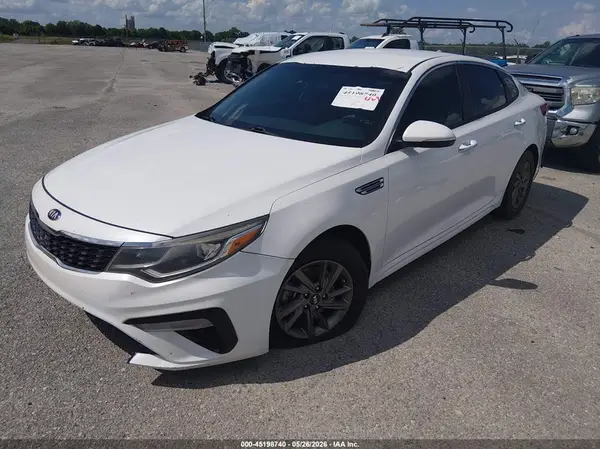 5XXGT4L32LG411521 2020 KIA OPTIMA - Image 2