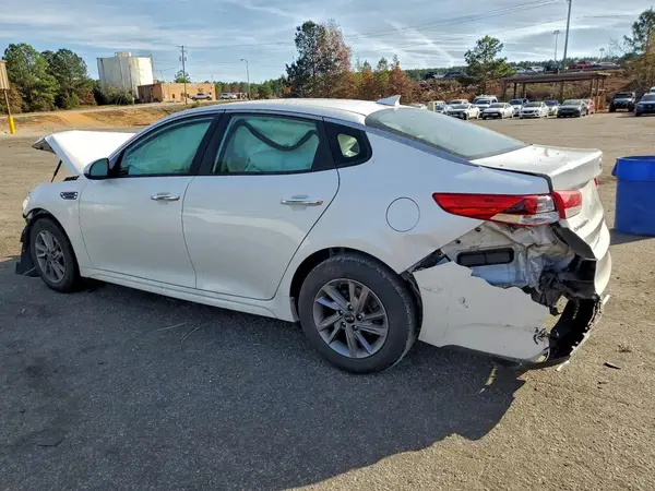 5XXGT4L32LG414483 2020 KIA OPTIMA - Image 2