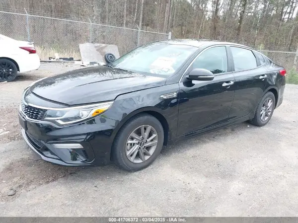 5XXGT4L32LG415746 2020 KIA OPTIMA - Image 2