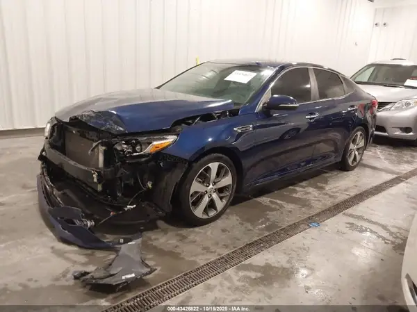 5XXGT4L32LG416055 2020 KIA OPTIMA - Image 2