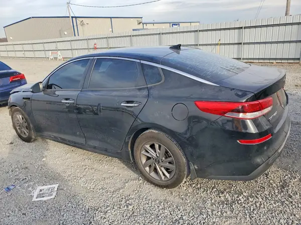 5XXGT4L32LG420266 2020 KIA OPTIMA - Image 2