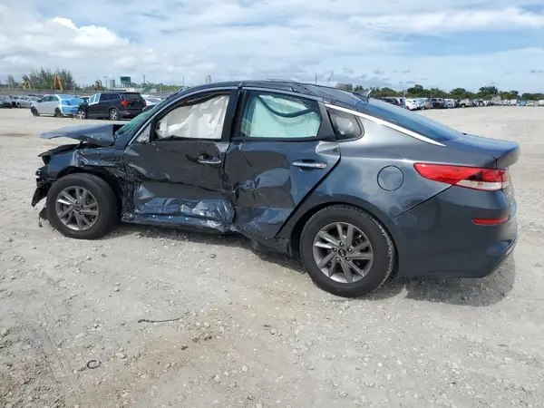 5XXGT4L32LG421157 2020 KIA OPTIMA - Image 2