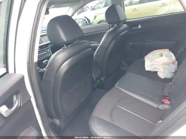 5XXGT4L32LG422972 2020 KIA OPTIMA - Image 8