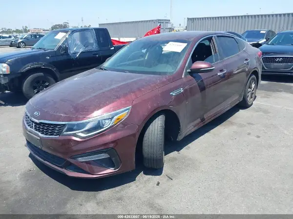 5XXGT4L32LG426326 2020 KIA OPTIMA - Image 2