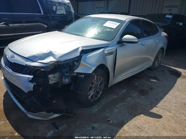 5XXGT4L32LG430036 2020 KIA OPTIMA - Image 2