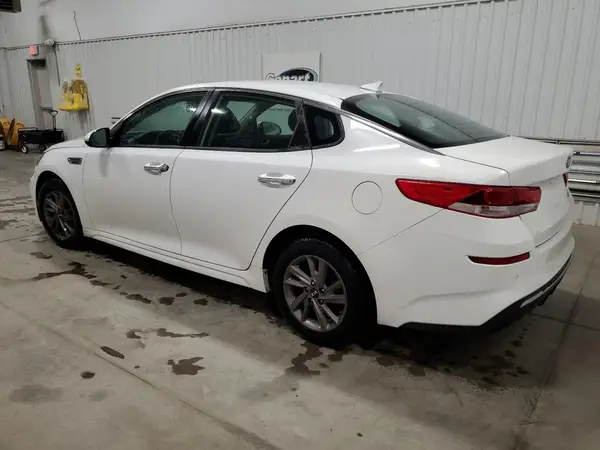 5XXGT4L32LG431168 2020 KIA OPTIMA - Image 2