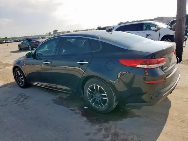 5XXGT4L32LG431784 2020 KIA OPTIMA - Image 2