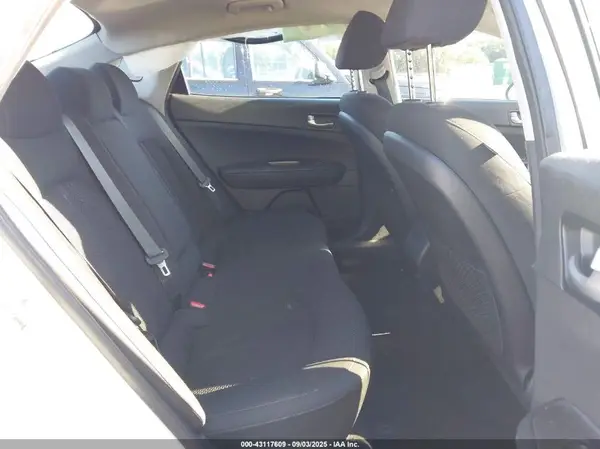 5XXGT4L32LG437682 2020 KIA OPTIMA - Image 8