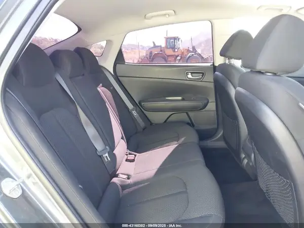 5XXGT4L32LG444244 2020 KIA OPTIMA - Image 8