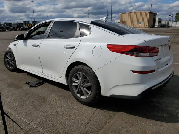 5XXGT4L32LG445880 2020 KIA OPTIMA - Image 2