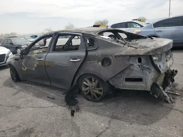 5XXGT4L32LG446379 2020 KIA OPTIMA - Image 2