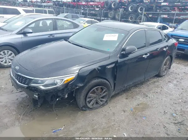 5XXGT4L32LG447998 2020 KIA OPTIMA - Image 2