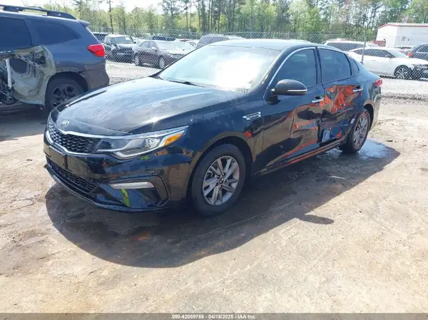 5XXGT4L32LG448200 2020 KIA OPTIMA - Image 2