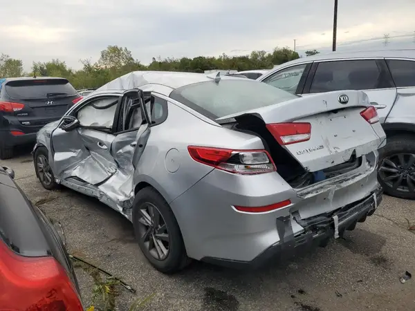 5XXGT4L32LG449511 2020 KIA OPTIMA - Image 2