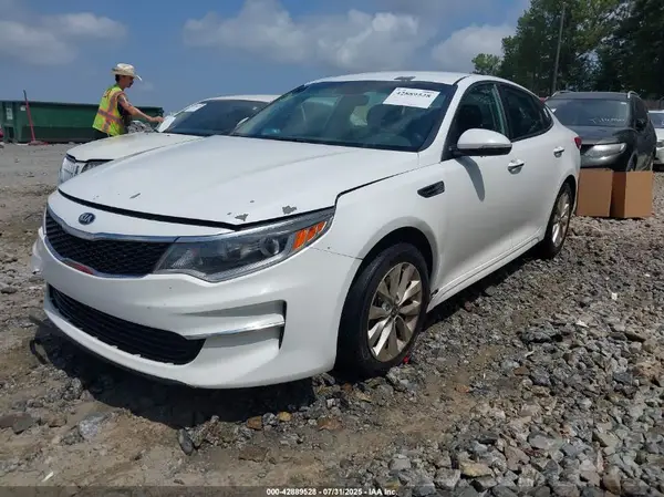 5XXGT4L33GG002627 2016 KIA OPTIMA - Image 2