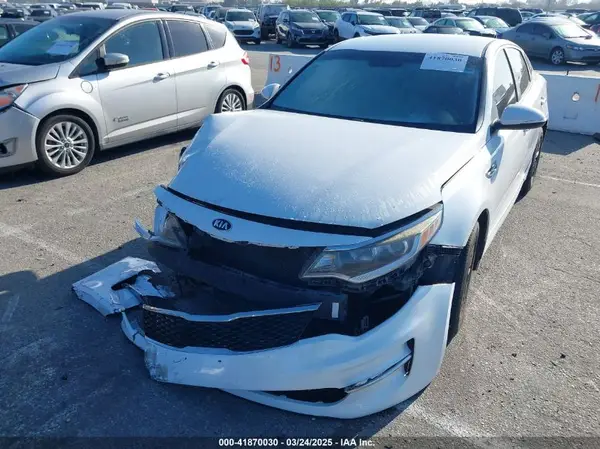 5XXGT4L33GG014082 2016 KIA OPTIMA - Image 2