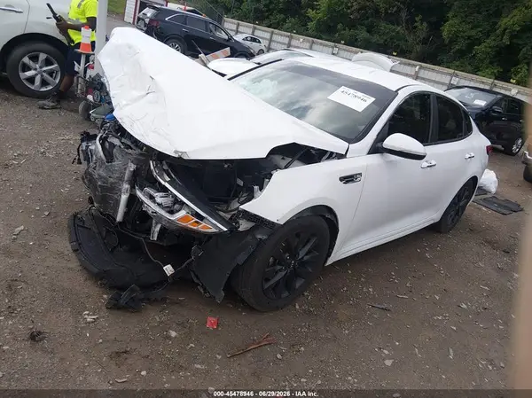 5XXGT4L33GG015202 2016 KIA OPTIMA - Image 2
