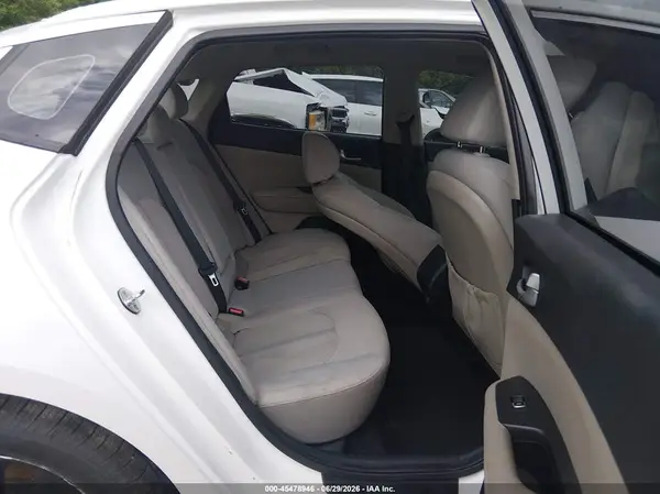 5XXGT4L33GG015202 2016 KIA OPTIMA - Image 8